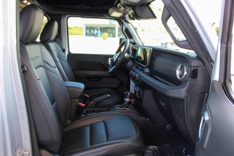 2024 Jeep Wrangler Sahara 4xe