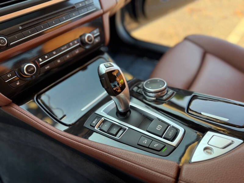 2015 BMW 5 Series 528i xDrive