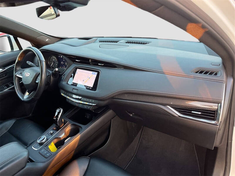 2023 Cadillac XT4 Sport