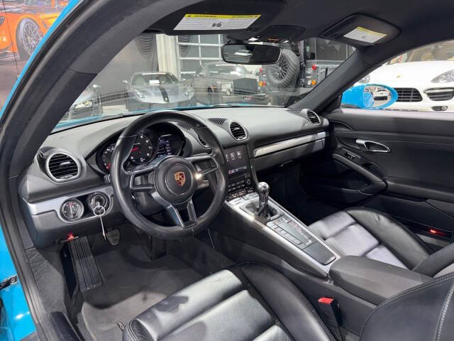 2019 Porsche 718 Cayman