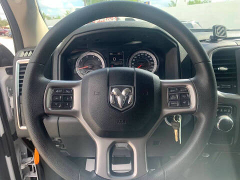 2022 RAM 1500 Classic SLT