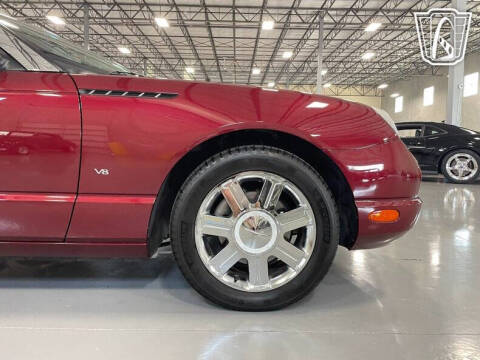 2004 Ford Thunderbird Deluxe