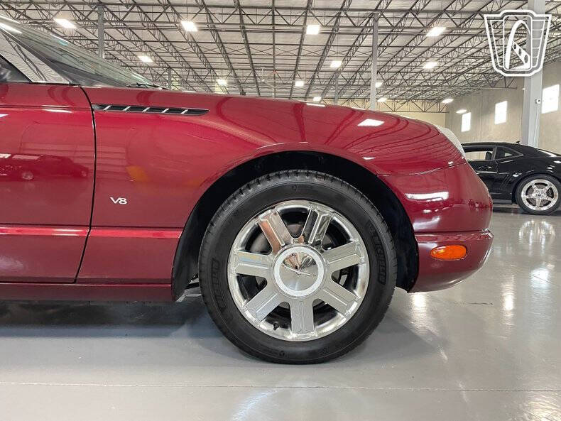 2004 Ford Thunderbird Deluxe