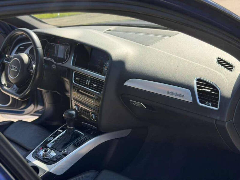 2015 Audi A4 2.0T quattro Premium Plus