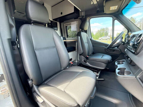 2025 Mercedes-Benz Sprinter