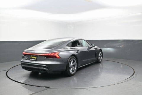 2023 Audi e-tron GT quattro Premium Plus