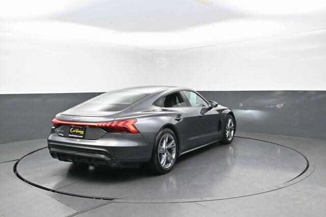 2023 Audi e-tron GT quattro Premium Plus