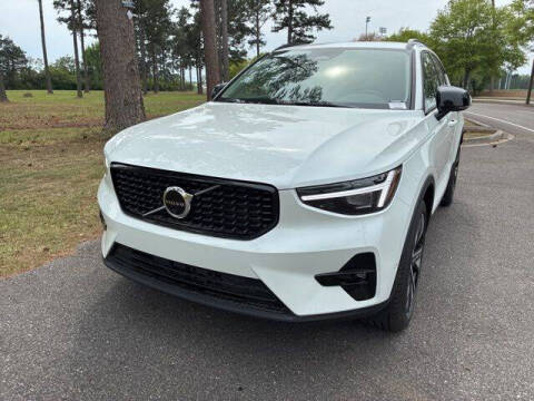 2026 Volvo XC40 B5 Ultra