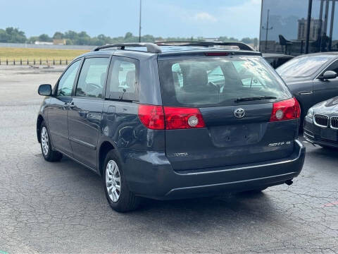 2007 Toyota Sienna CE 7-Passenger