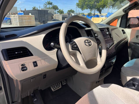 2013 Toyota Sienna