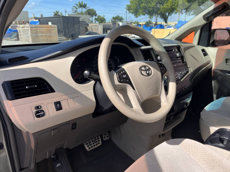 2013 Toyota Sienna