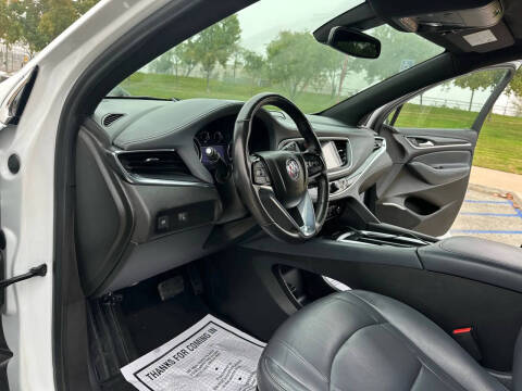 2022 Buick Enclave Essence