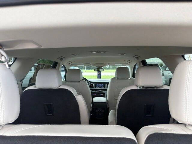 2023 Buick Enclave Essence