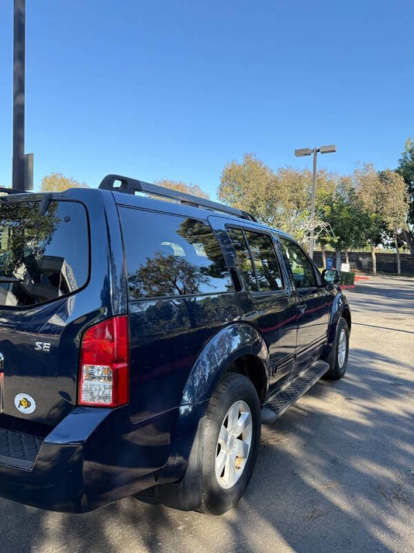 2008 Nissan Pathfinder SE