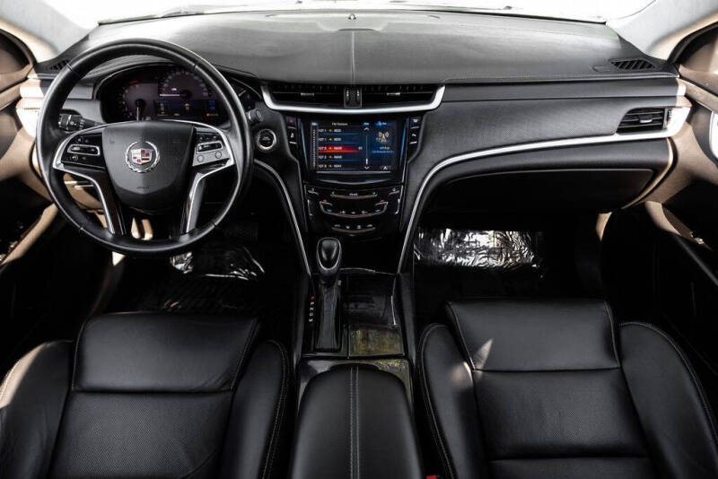 2015 Cadillac XTS Pro Coachbuilder-Limo