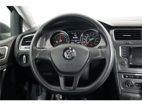 2015 Volkswagen e-Golf Limited Edition
