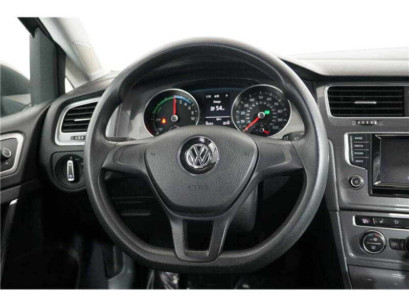 2015 Volkswagen e-Golf Limited Edition