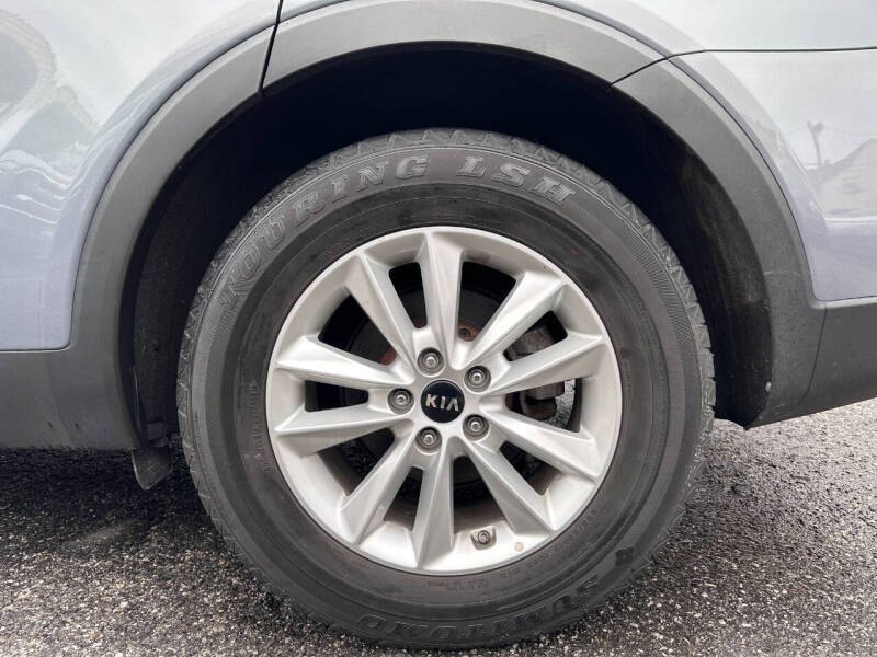 2020 Kia Sorento LX V6