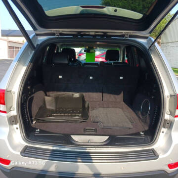 2012 Jeep Grand Cherokee Laredo