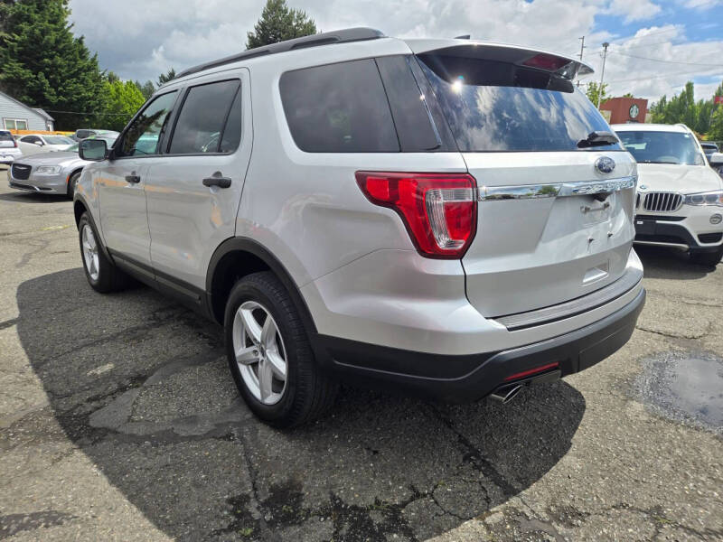 2018 Ford Explorer
