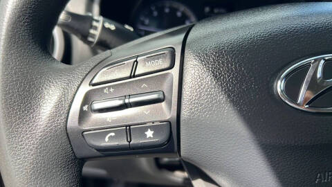 2023 Hyundai Kona SE