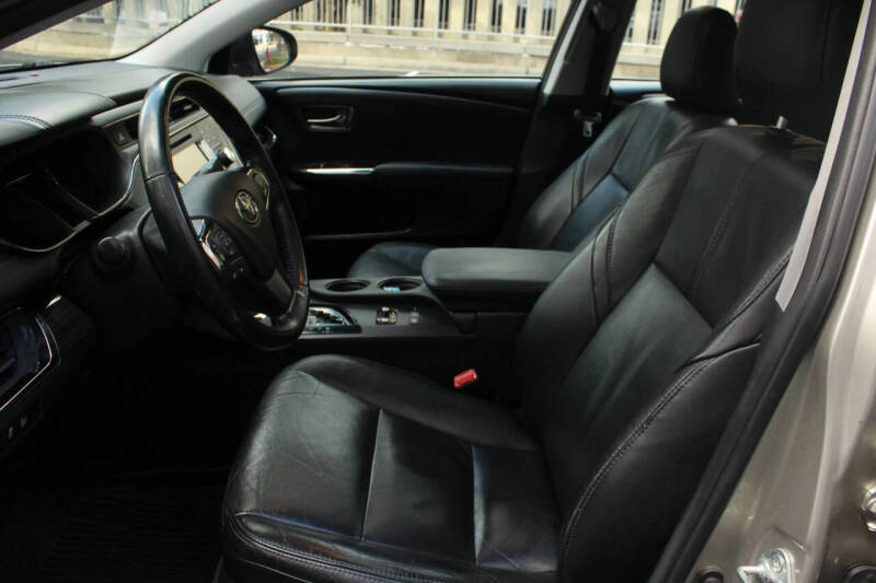 2013 Toyota Avalon Hybrid XLE Touring