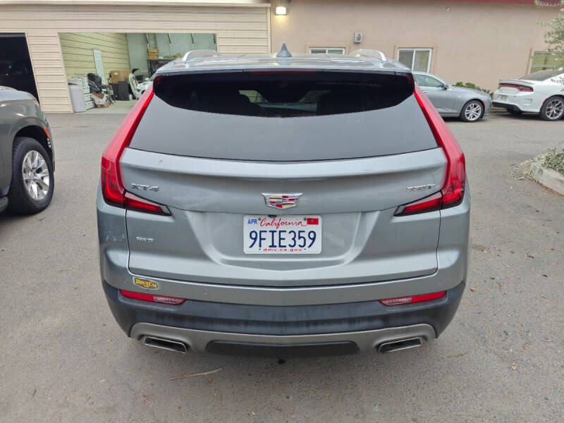 2023 Cadillac XT4 Premium Luxury