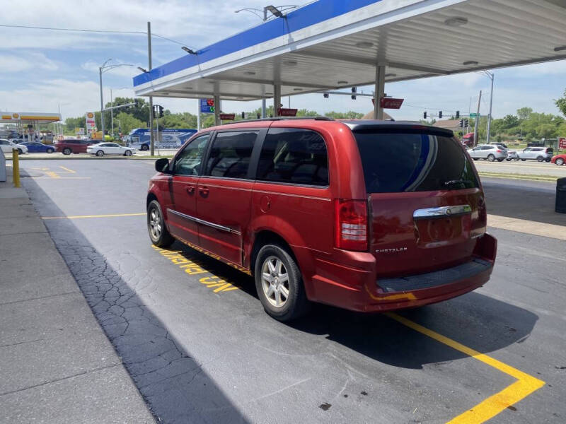 2010 Chrysler Town and Country Touring