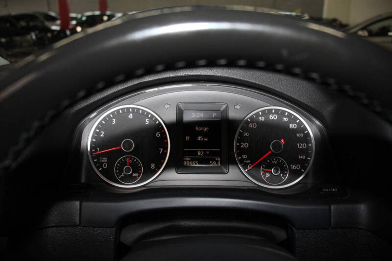 2012 Volkswagen Tiguan SE 4Motion