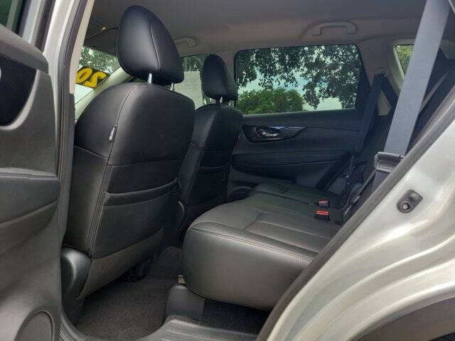 2020 Nissan Rogue SL