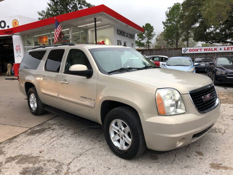 2007 GMC Yukon XL for sale at Richmond Car Co in Richmond TX
