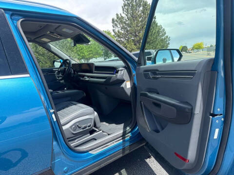 2024 Kia EV9 Land