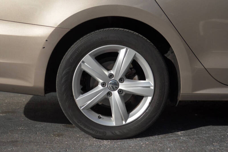 2015 Volkswagen Passat 2.0L TDI SE