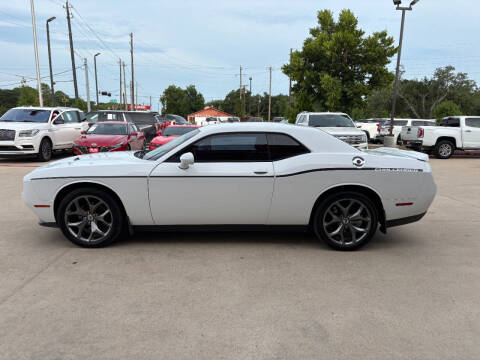 2017 Dodge Challenger SXT