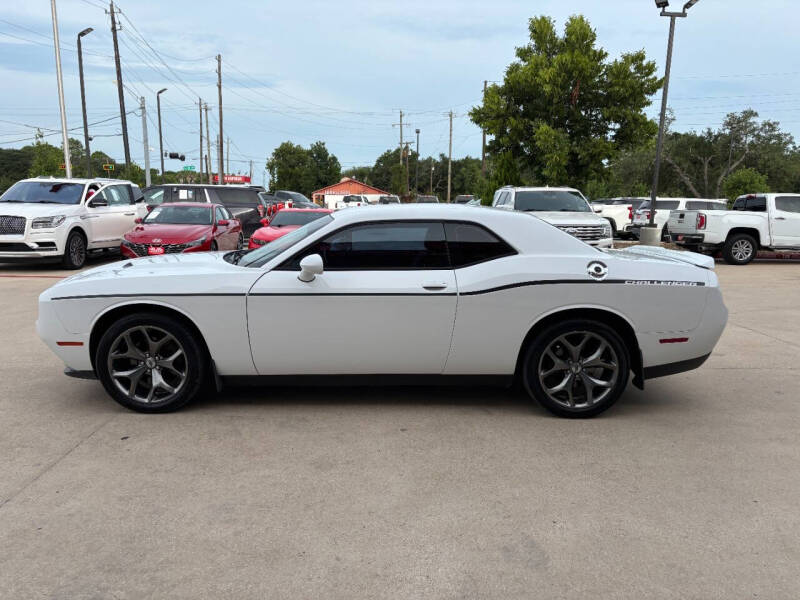 2017 Dodge Challenger SXT