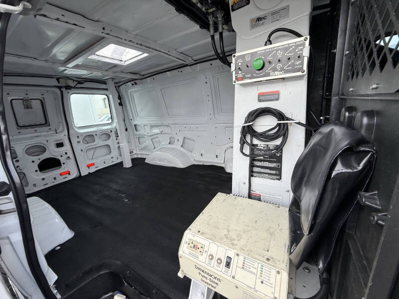 2011 Ford E-Series E-350 SD