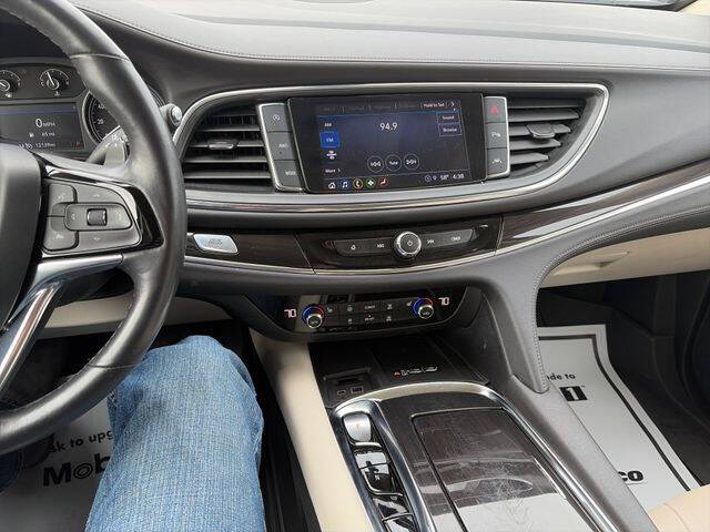 2024 Buick Enclave Essence