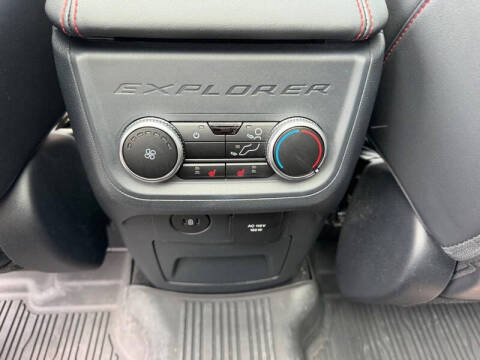 2025 Ford Explorer ST