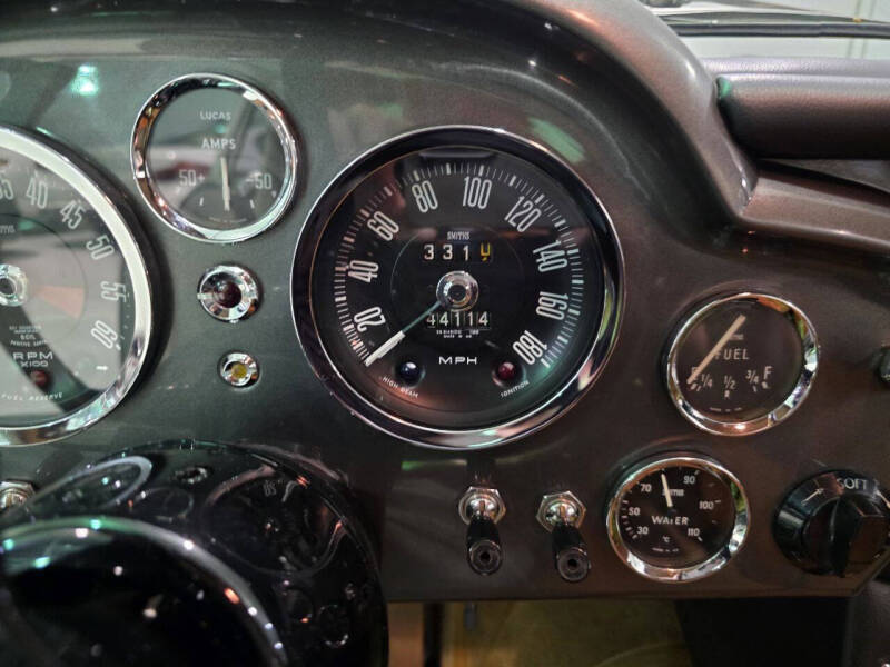 1966 Aston Martin DB6