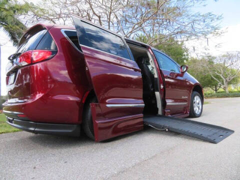2020 Chrysler Pacifica Touring L Plus
