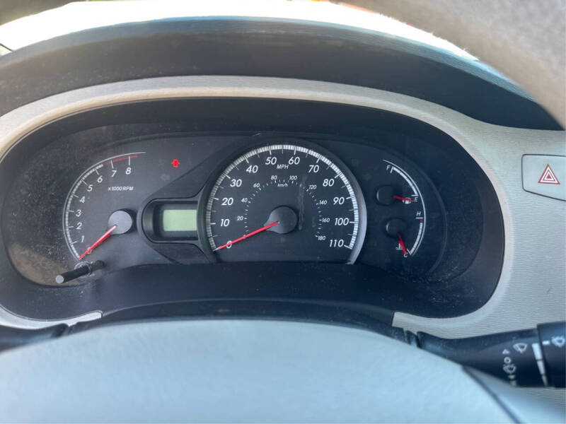 2011 Toyota Sienna LE 7-Passenger