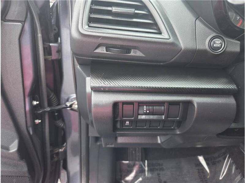 2017 Subaru Impreza 2.0i