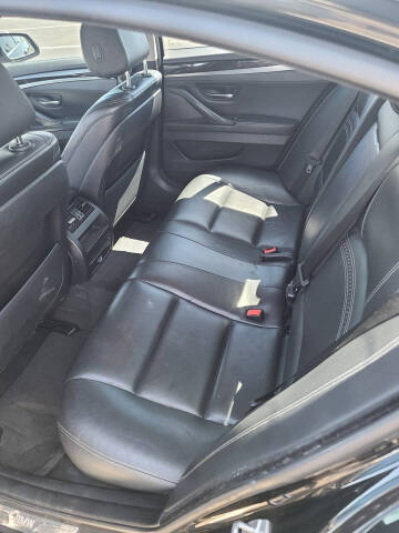 2016 BMW 5 Series 528i