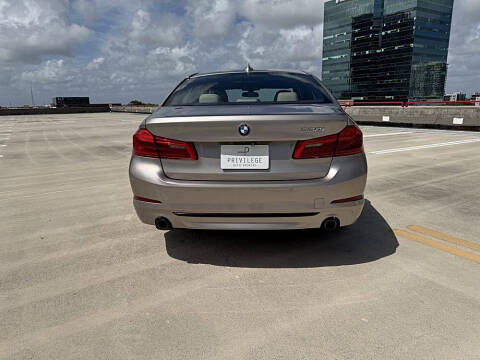 2018 BMW 5 Series 530i