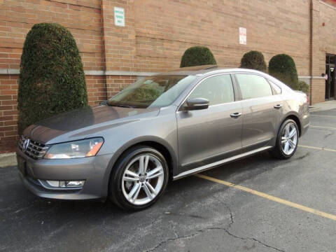 2013 Volkswagen Passat for sale at R & I Auto in Lake Bluff IL