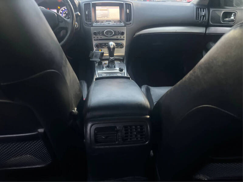 2011 Infiniti G25 Sedan x