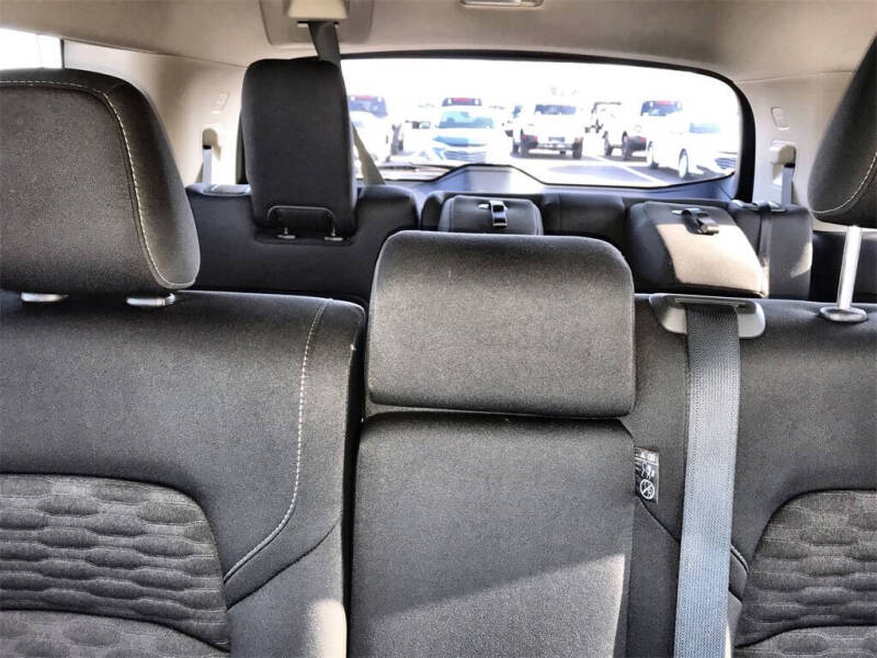 2024 Nissan Pathfinder S