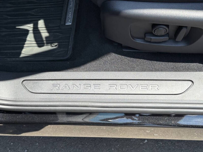 2025 Land Rover Range Rover Evoque P250 S