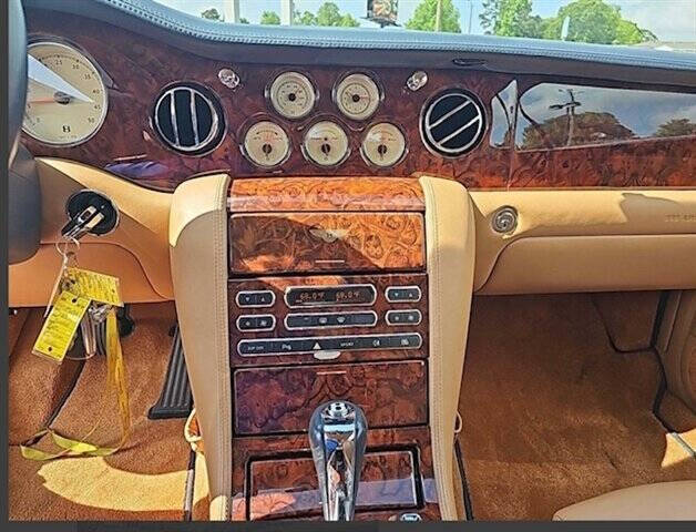 2008 Bentley Azure 3