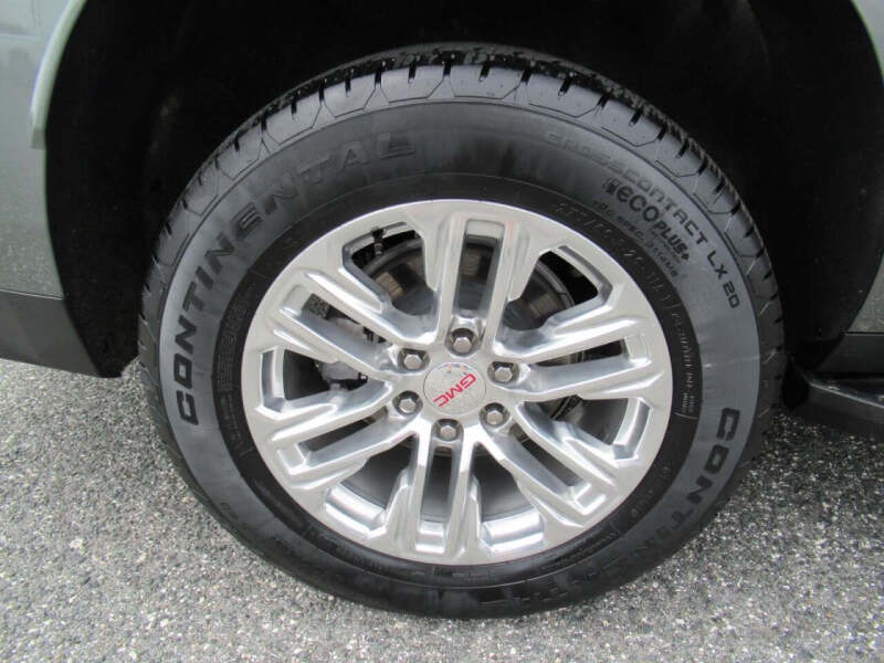 2024 GMC Yukon XL SLT